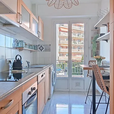 Appartement Epsom By Interhome
