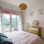 Epsom By Interhome Appartement