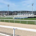 Epsom By Interhome *